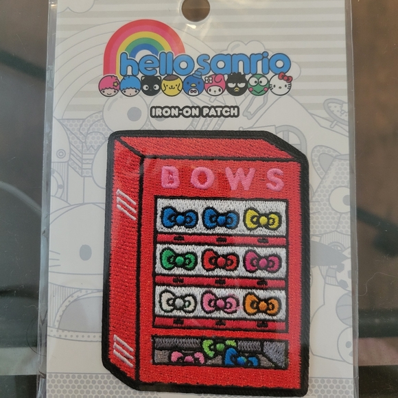 Red Iron on patch 1in×2 in - Picture 1 of 3